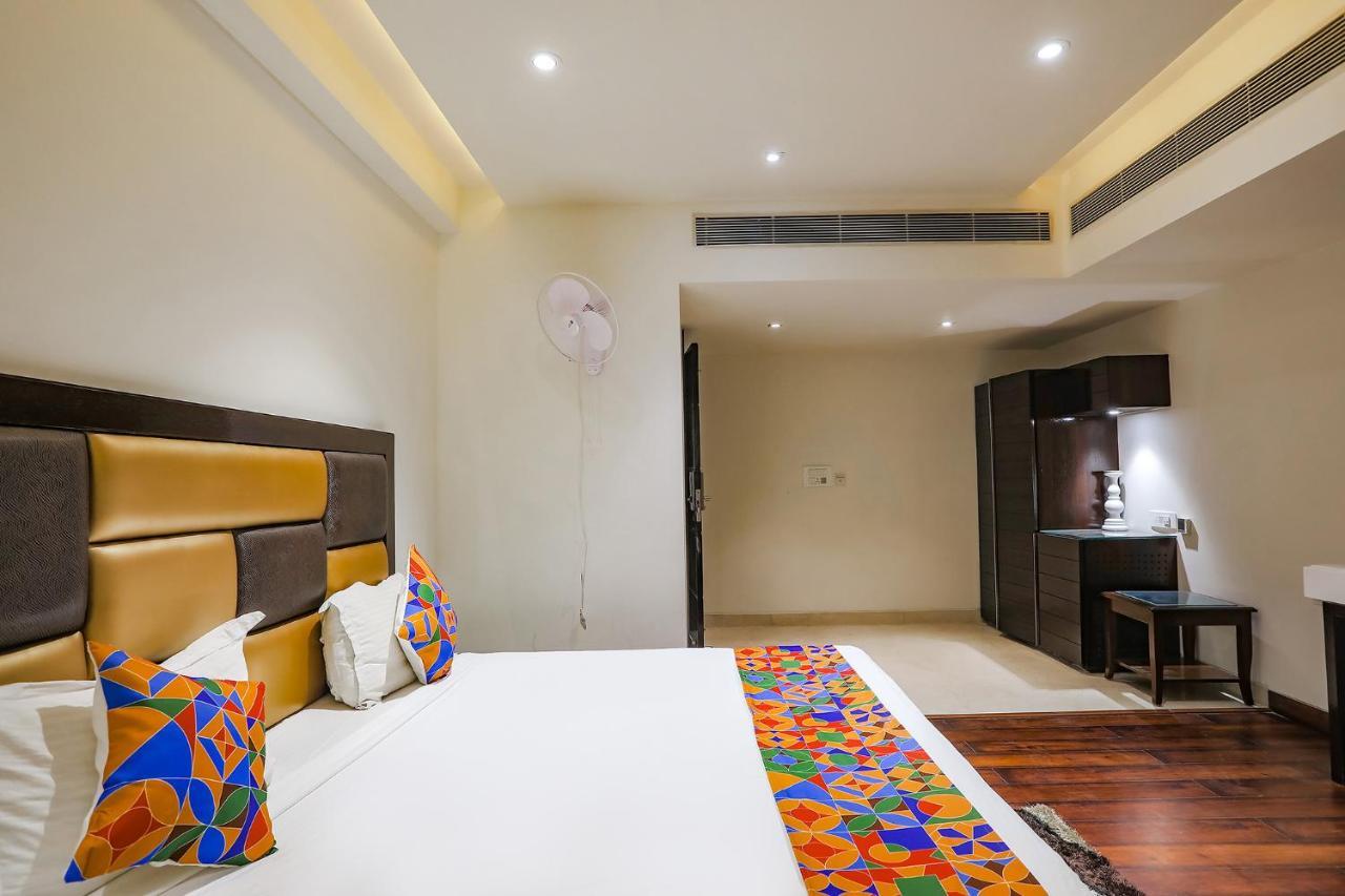 Fabhotel Grand Stay Nueva Delhi Exterior foto
