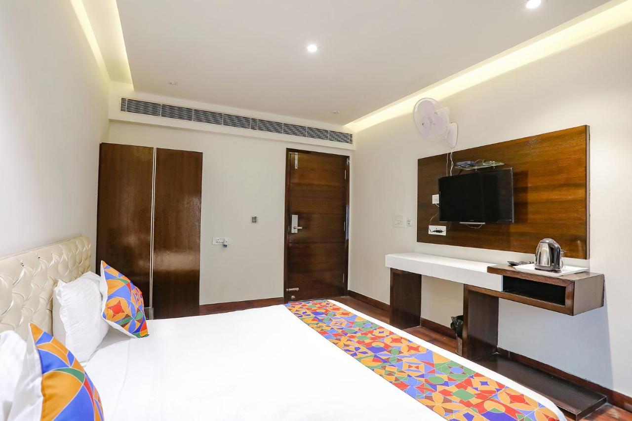 Fabhotel Grand Stay Nueva Delhi Exterior foto